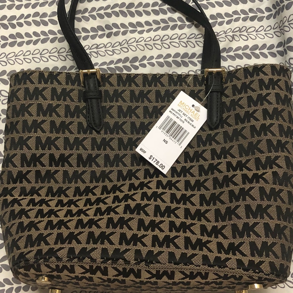 Purse - Picture 2 of 8
